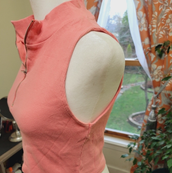 Zara Zip Up Crop Top - Picture 3 of 5